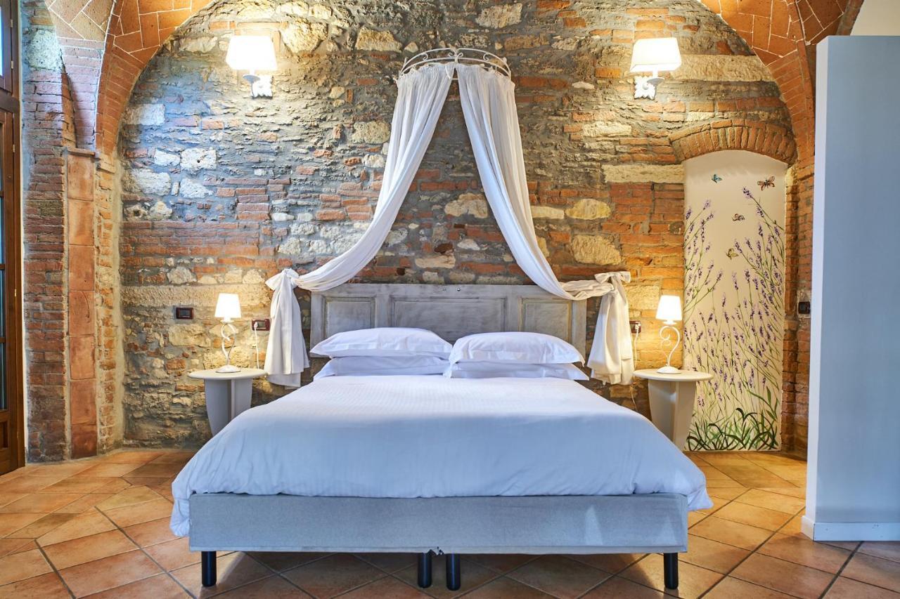Junior Suite,1392528845:JPEG