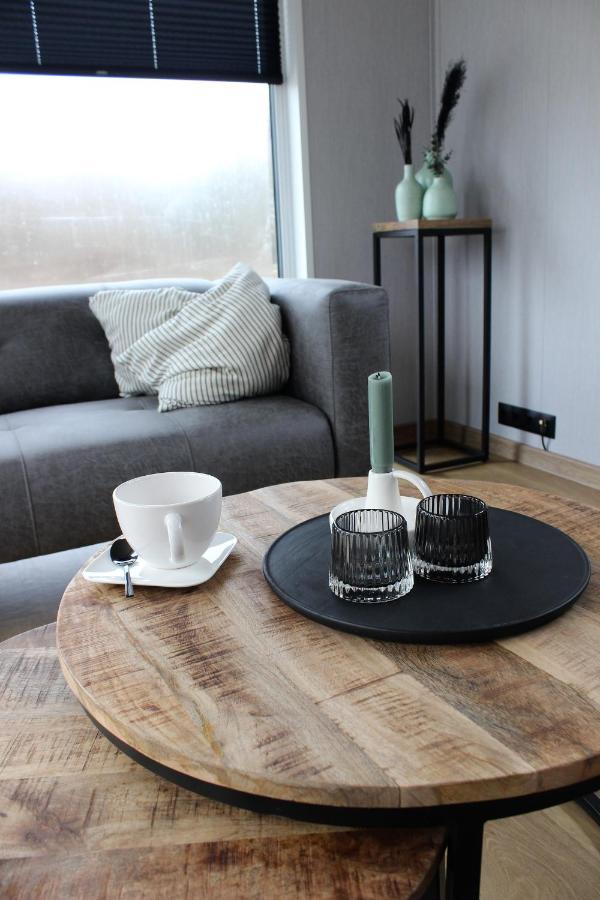 Three-Bedroom House,1408587581:JPEG
