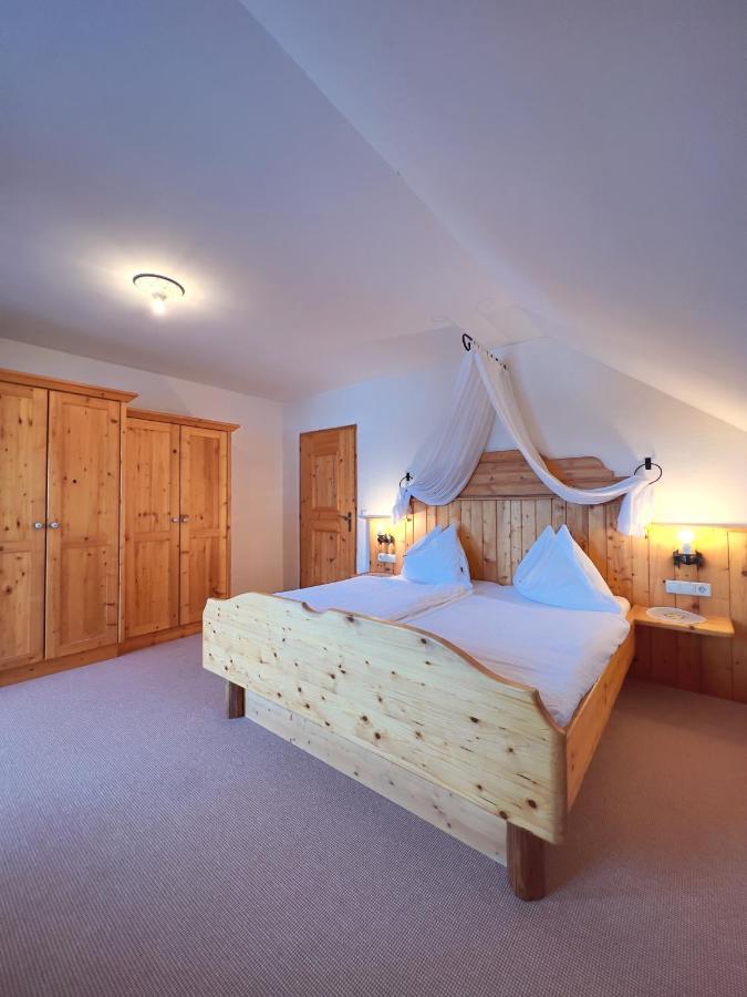 Holiday Home,1415308206:JPEG
