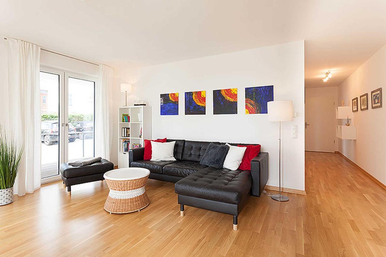 One-Bedroom Apartment Balcony,544611918:JPEG