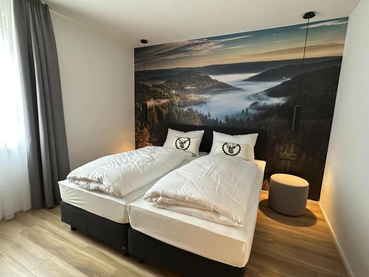 One-Bedroom Apartment,1464869545:JPEG