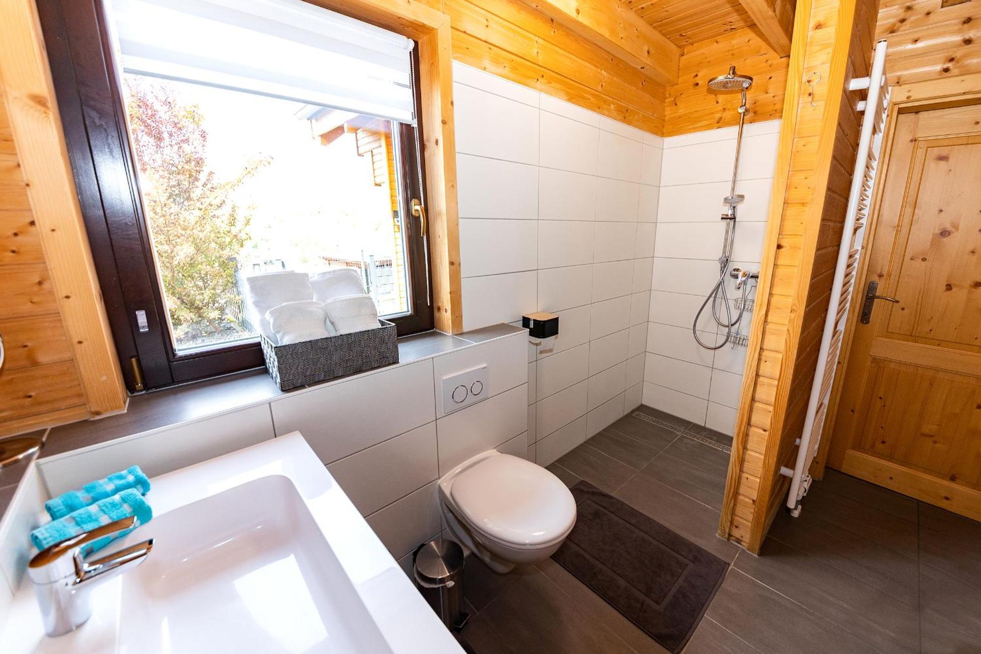 Three-Bedroom House,1464937093:JPEG