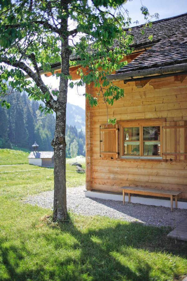 Chalet,1480006919:JPEG