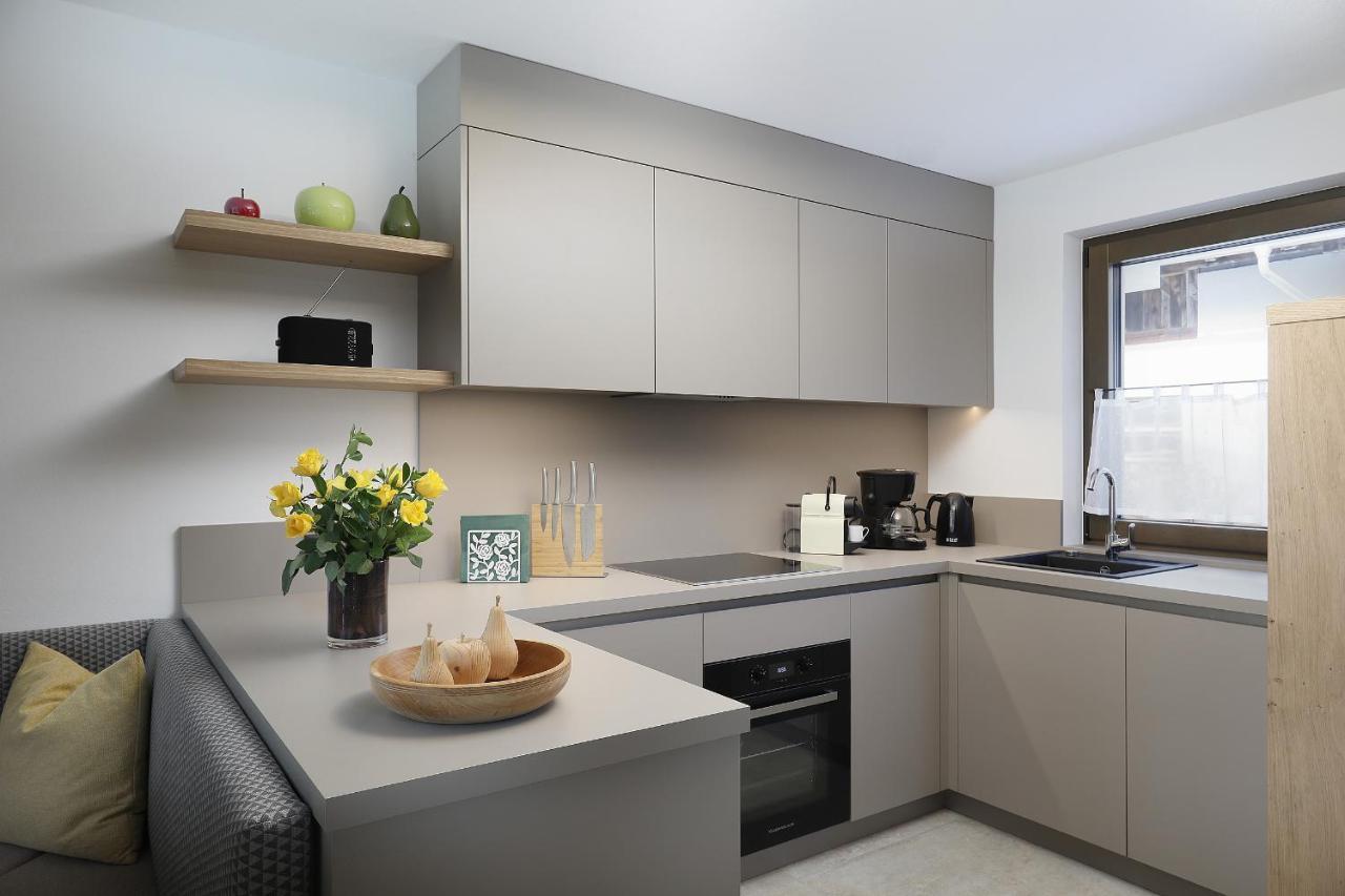 Two-Bedroom Apartment,1481893478:JPEG