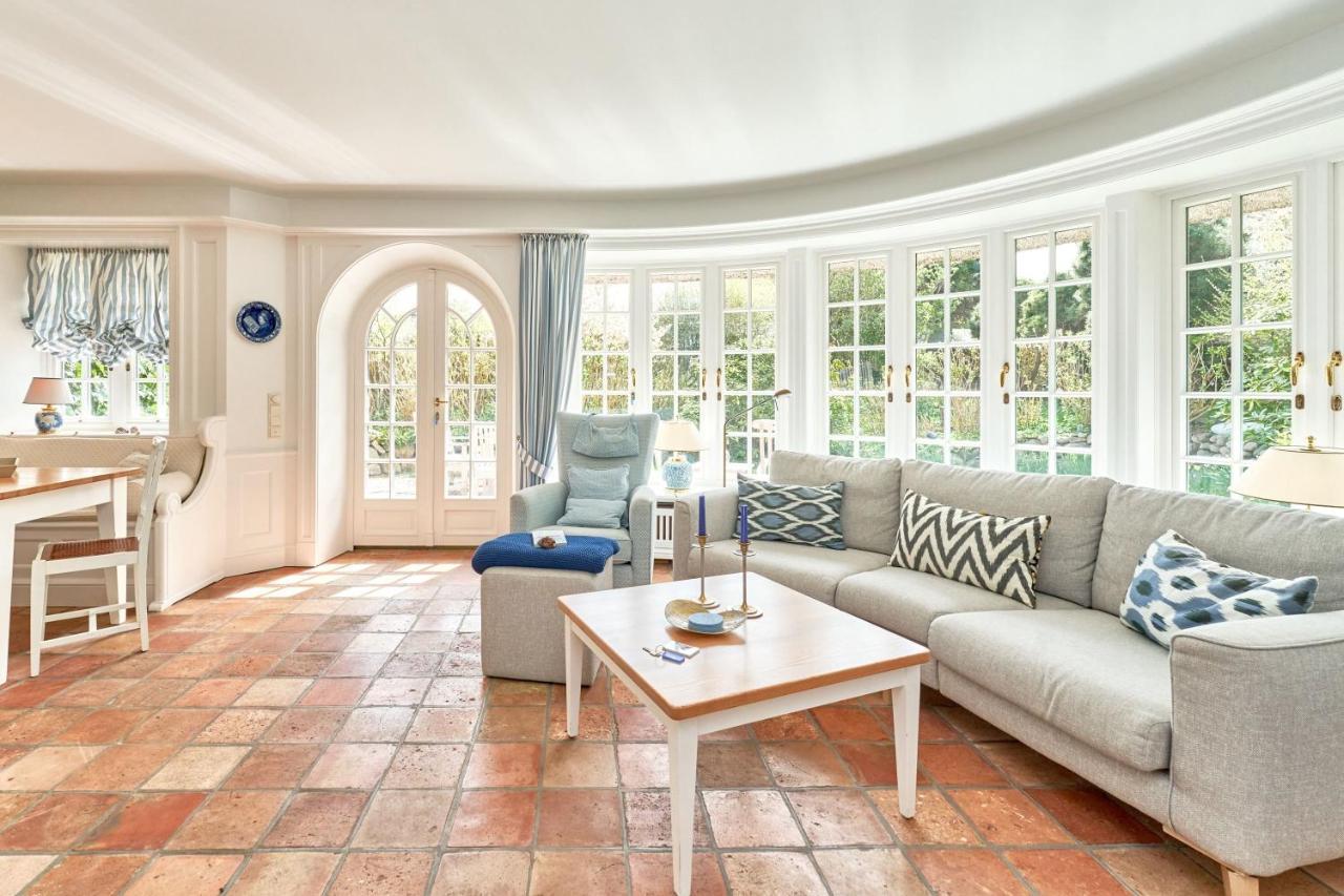 Three-Bedroom House,1696700430:JPEG
