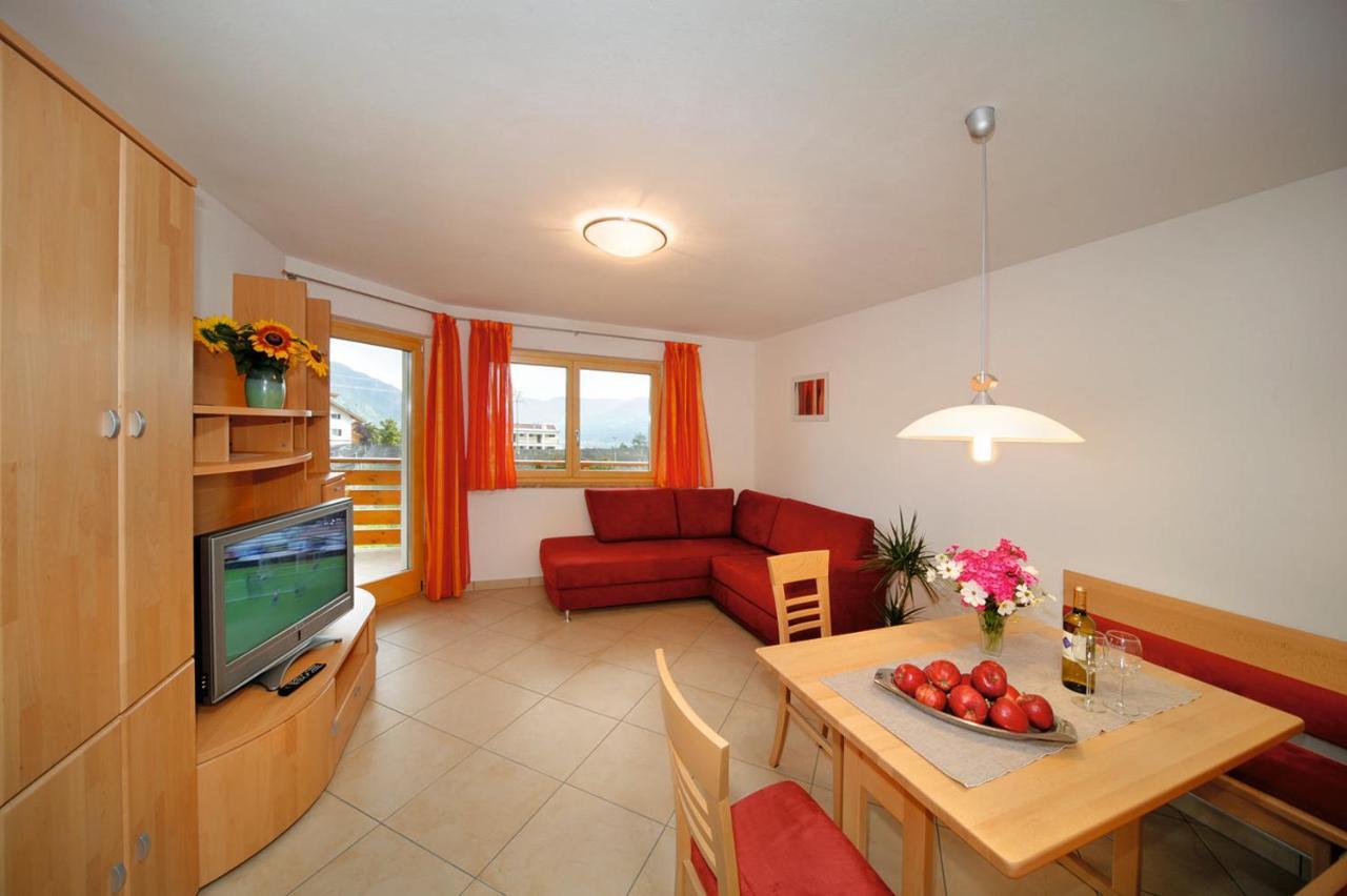 One-Bedroom Apartment,1508429986:JPEG