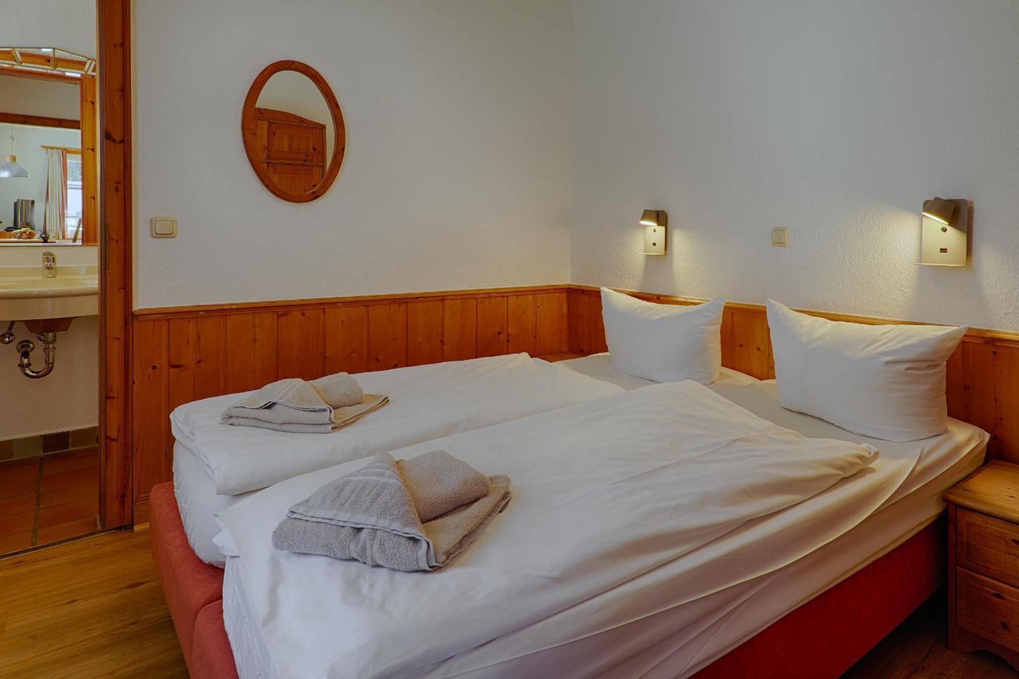 Holiday Home,1499182168:JPEG