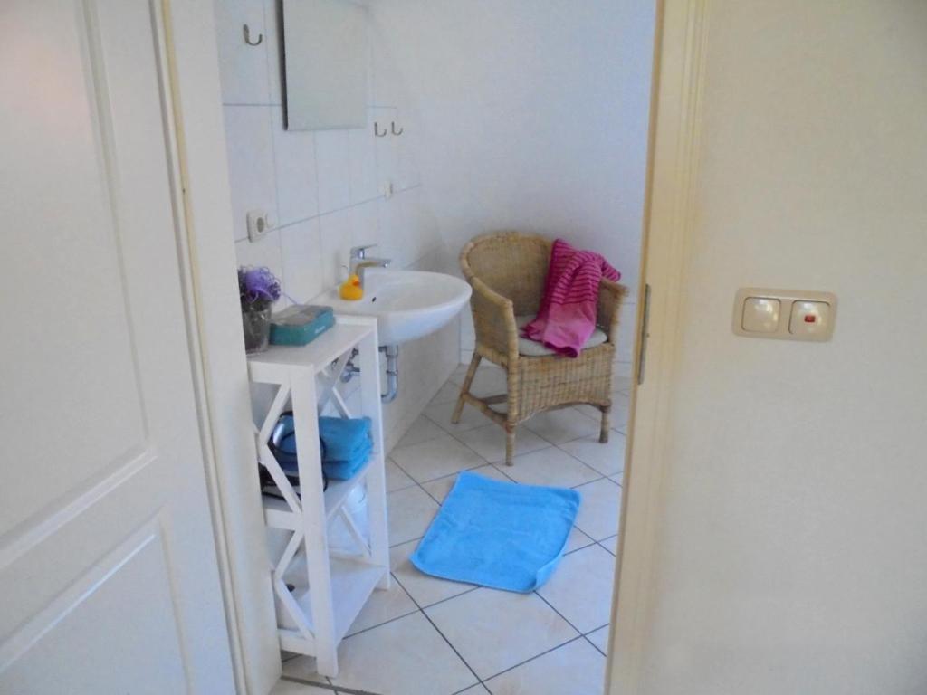 Three-Bedroom Apartment,1499722054:JPEG