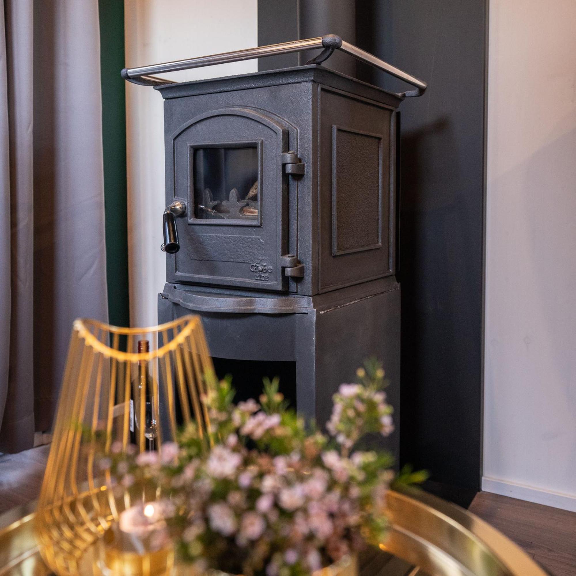 One-Bedroom House,1504513870:JPEG