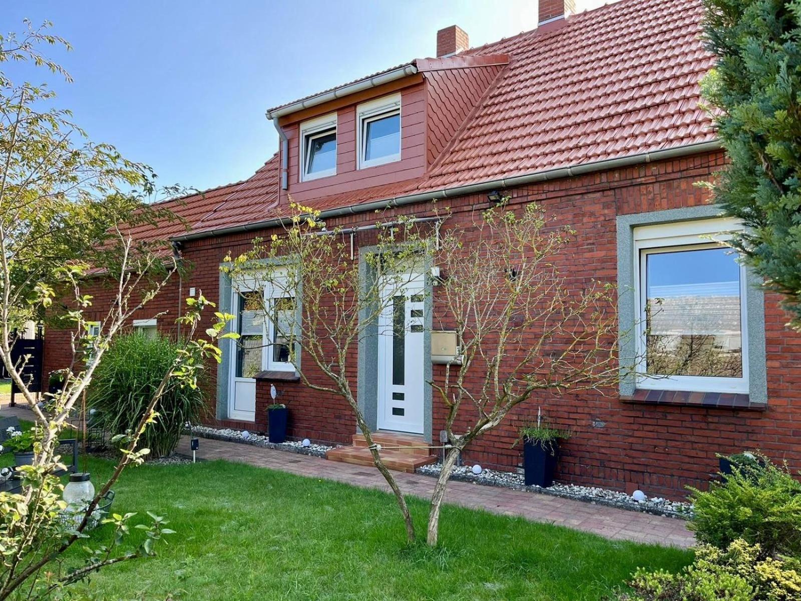 Two-Bedroom House,1505771461:JPEG