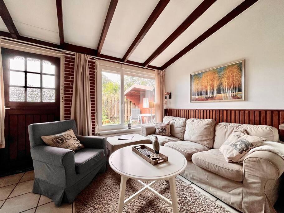 Two-Bedroom House,1505972185:JPEG