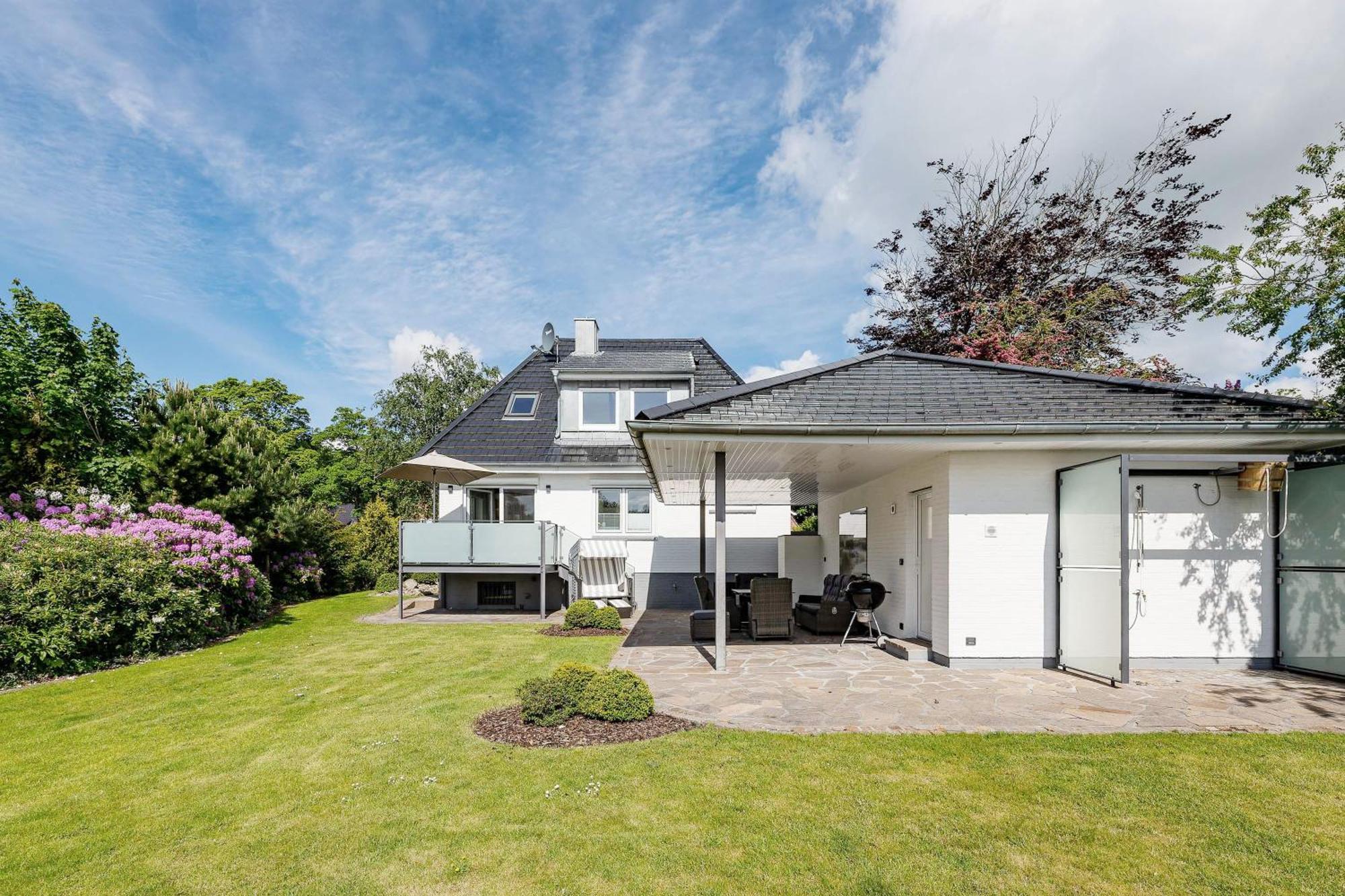 Three-Bedroom House,1696720653:JPEG