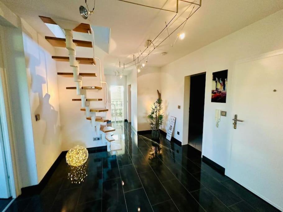 Four-Bedroom House,1660470693:JPEG