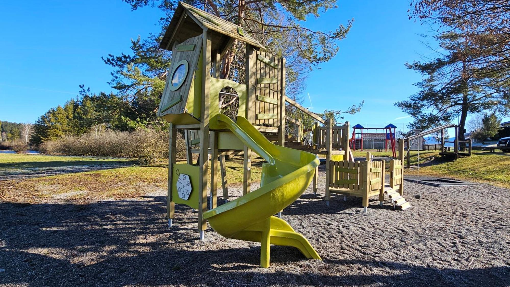 Holiday Home,1528113838:JPEG