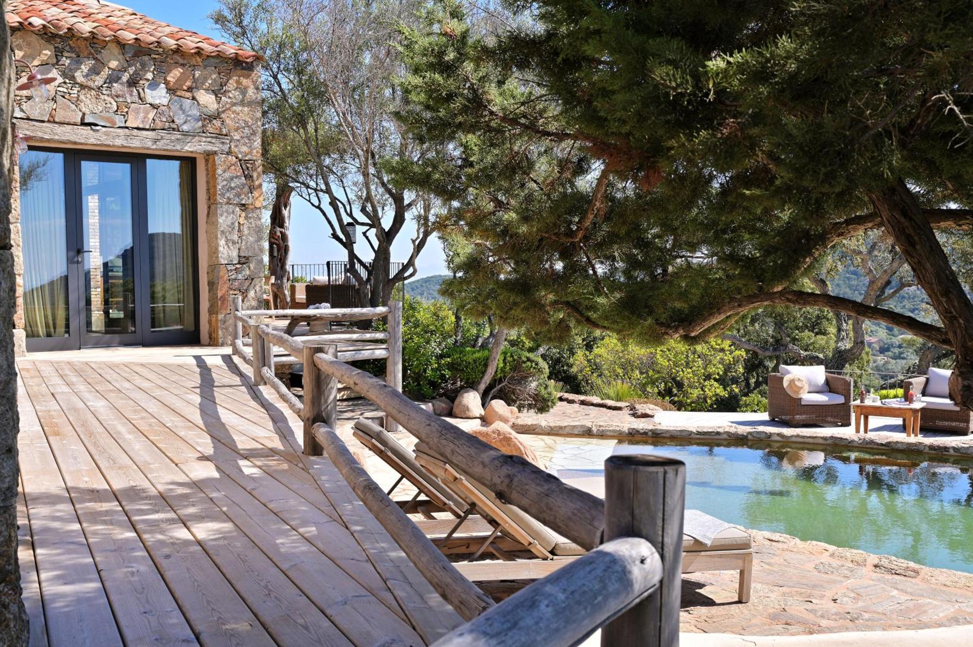 Three-Bedroom Villa with Private Pool - Sperone