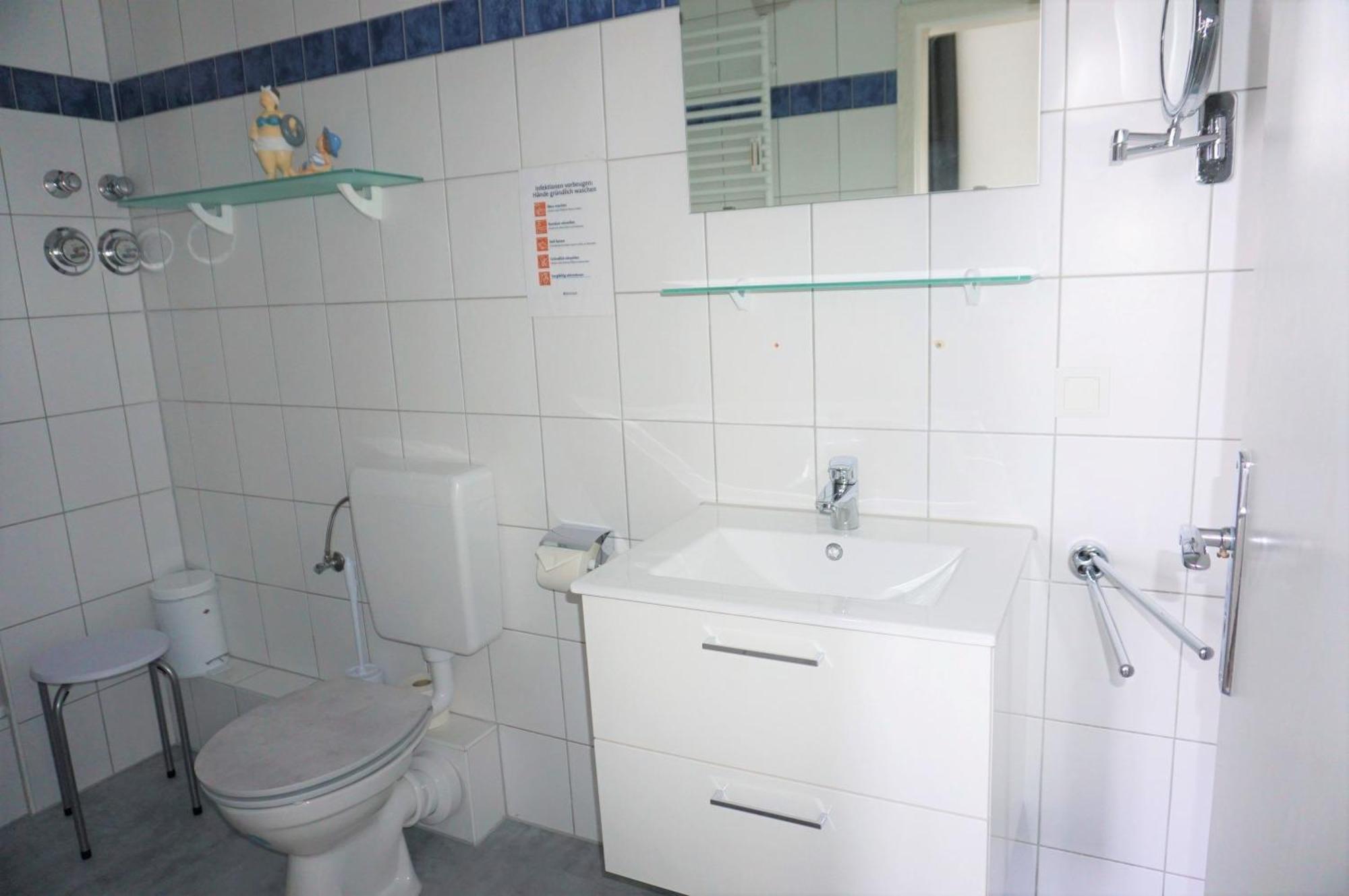 One-Bedroom Apartment,1532644816:JPEG