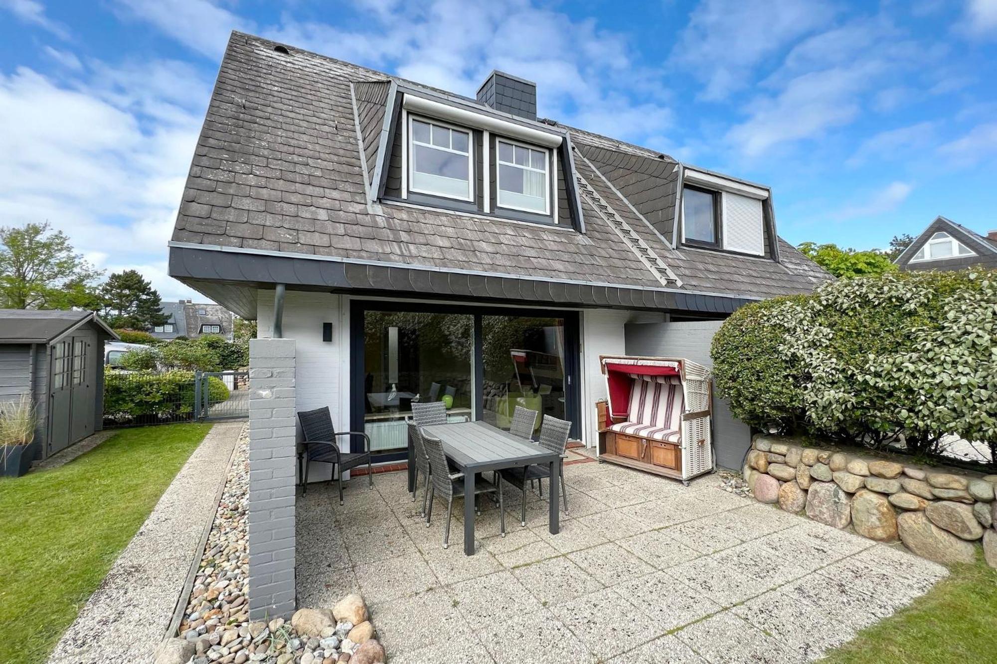 Three-Bedroom House,1696708186:JPEG