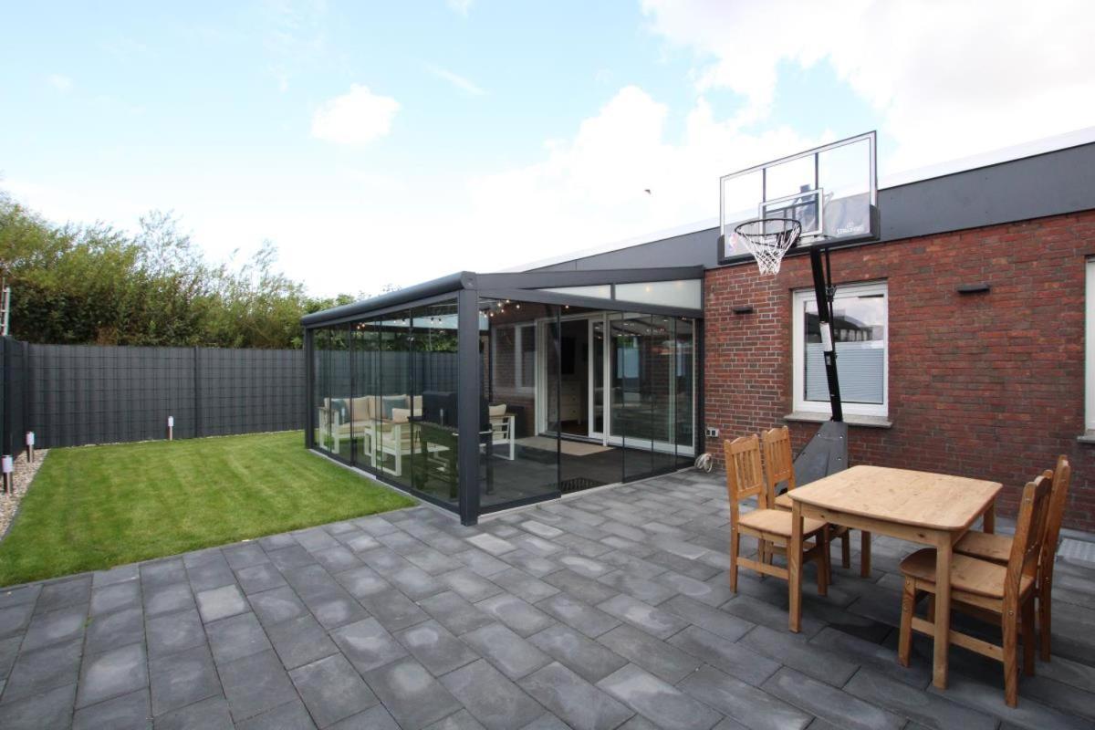 Bungalow,1534174846:JPEG