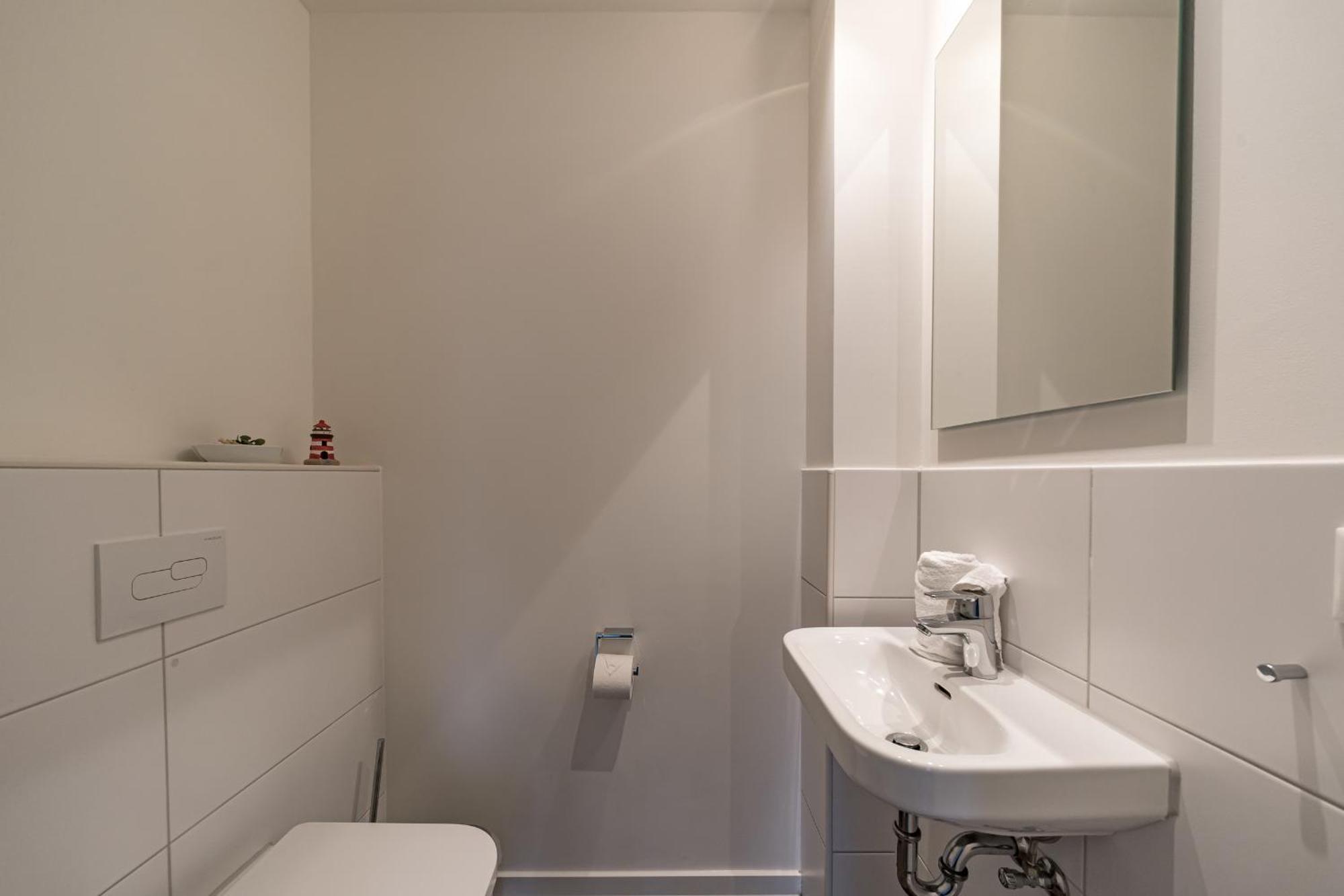 Holiday Home,1536118018:JPEG