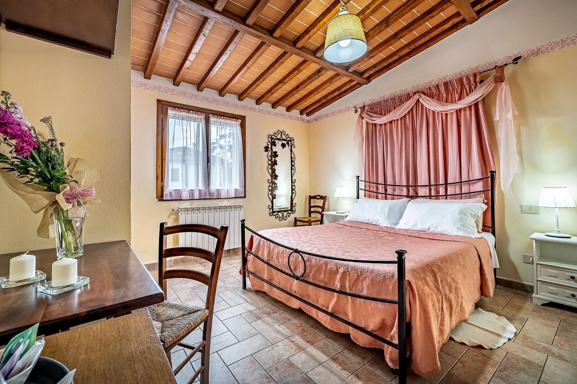 Large Double Room,1541942530:JPEG