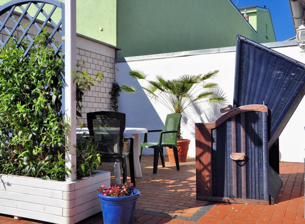 Holiday Home,1681793029:JPEG