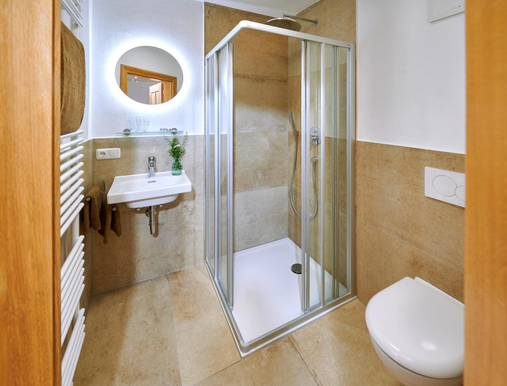 Double Room,1541942434:JPEG