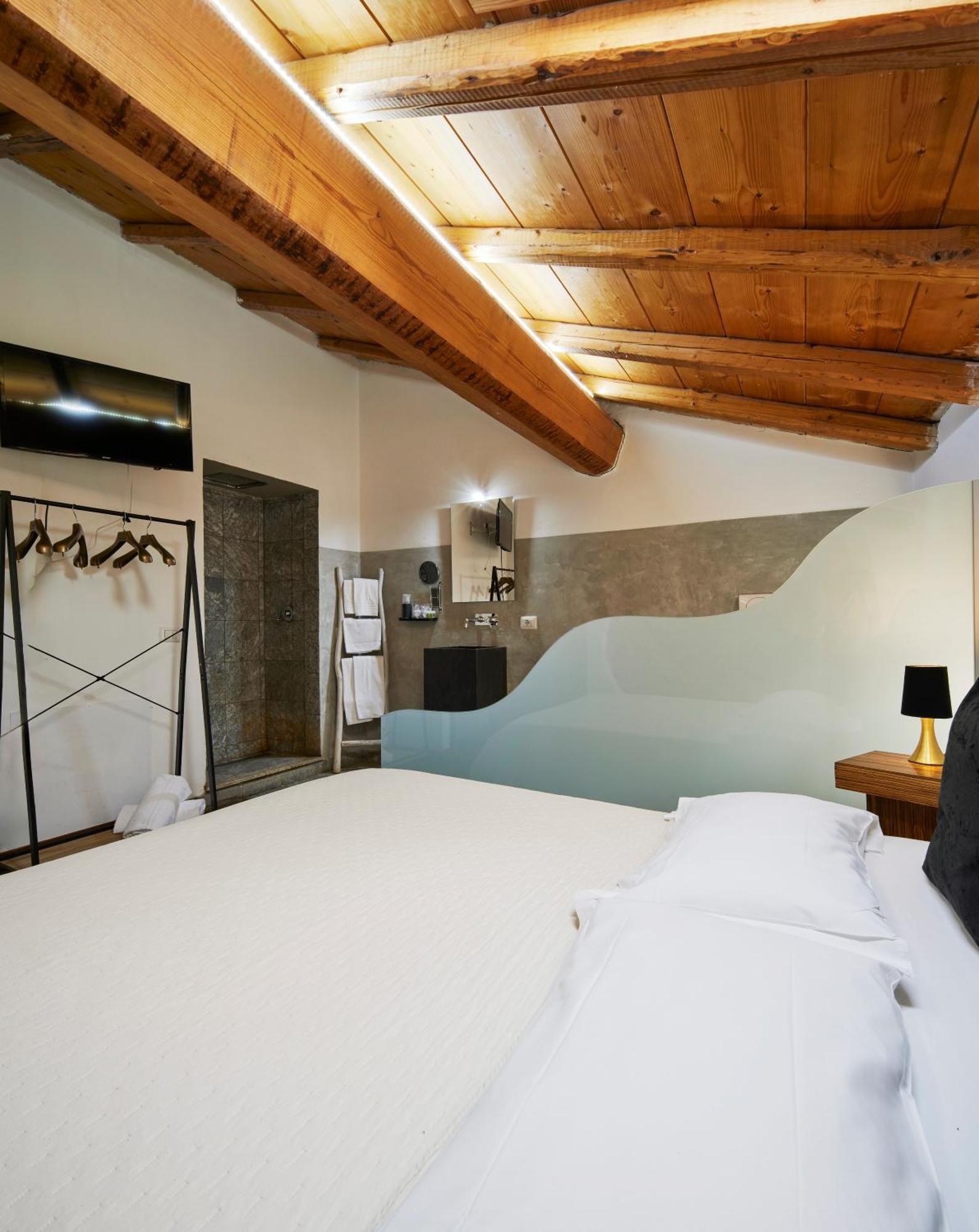Junior Suite,1543042792:JPEG