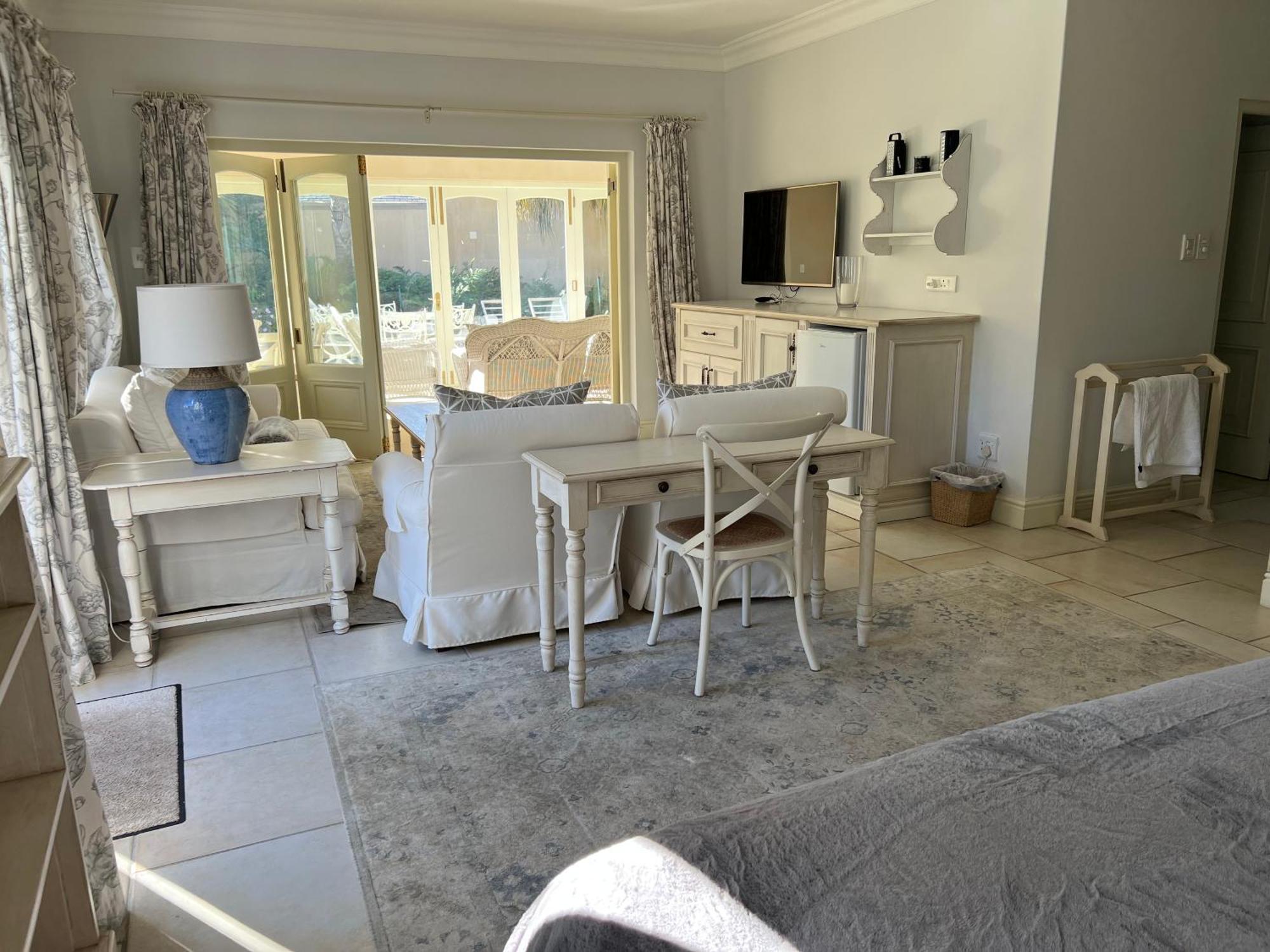 Deluxe Suite,1544214814:JPEG
