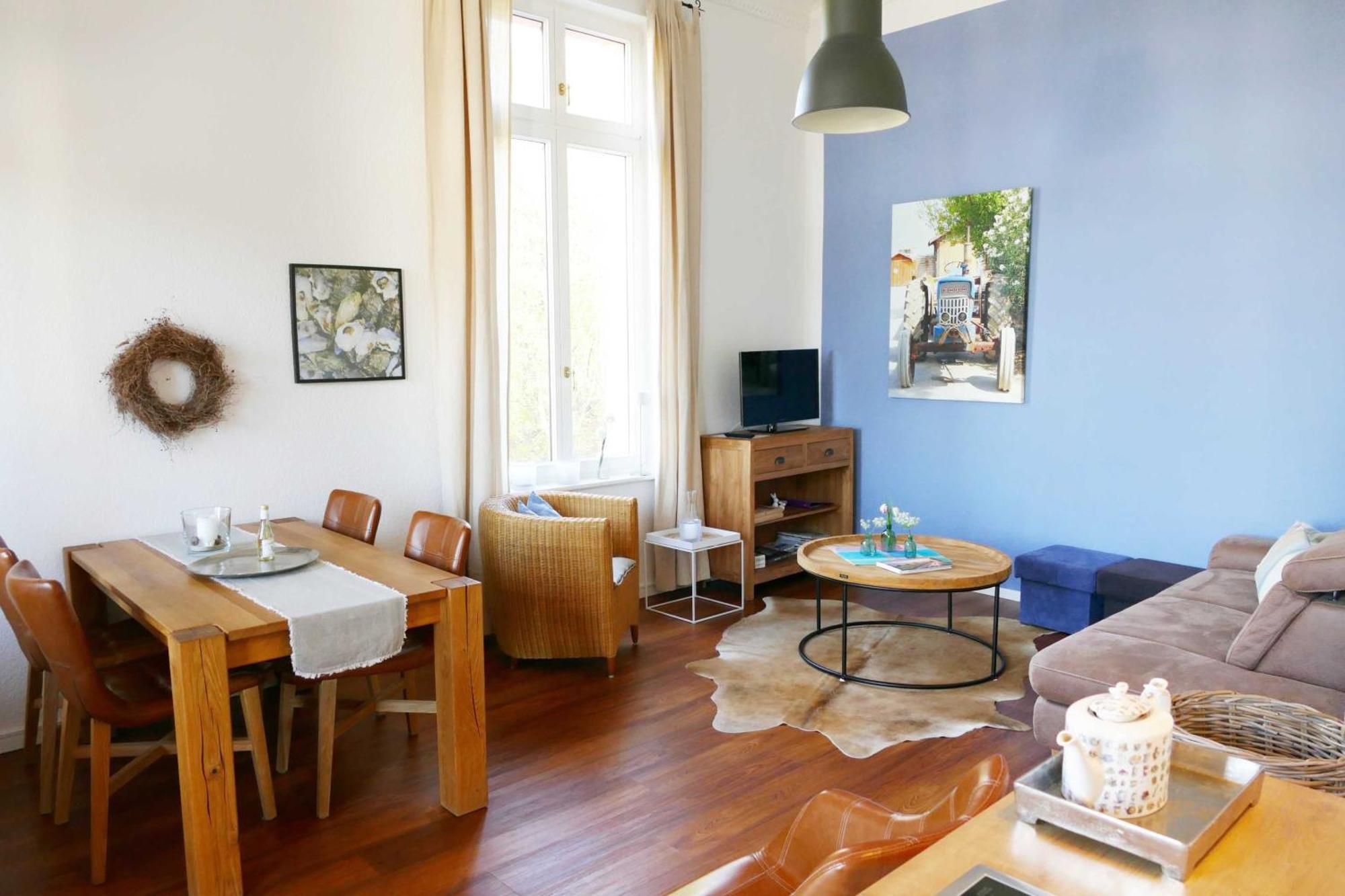 Two-Bedroom Apartment Balcony,768403003:JPEG