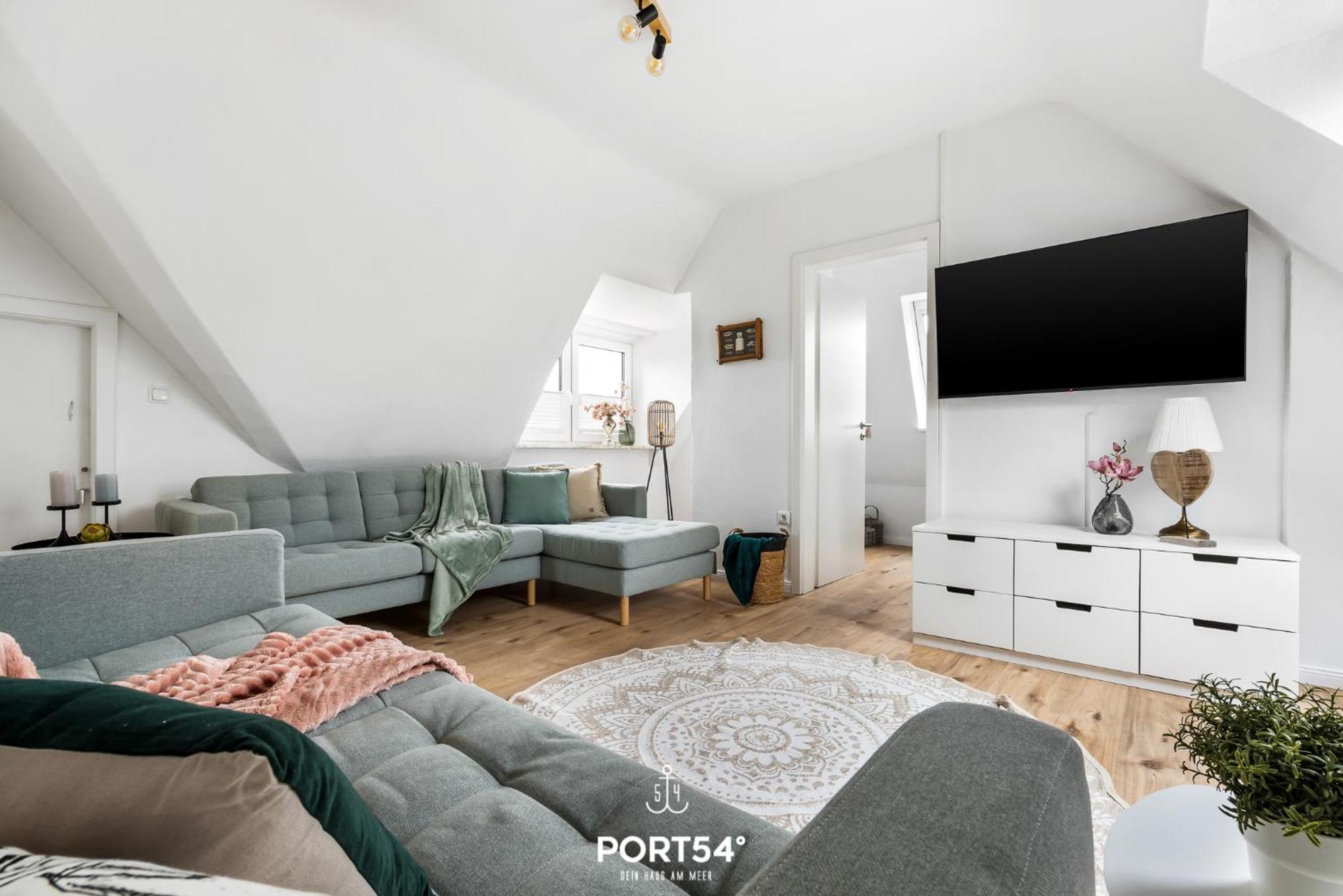 Holiday Home,1554339415:JPEG