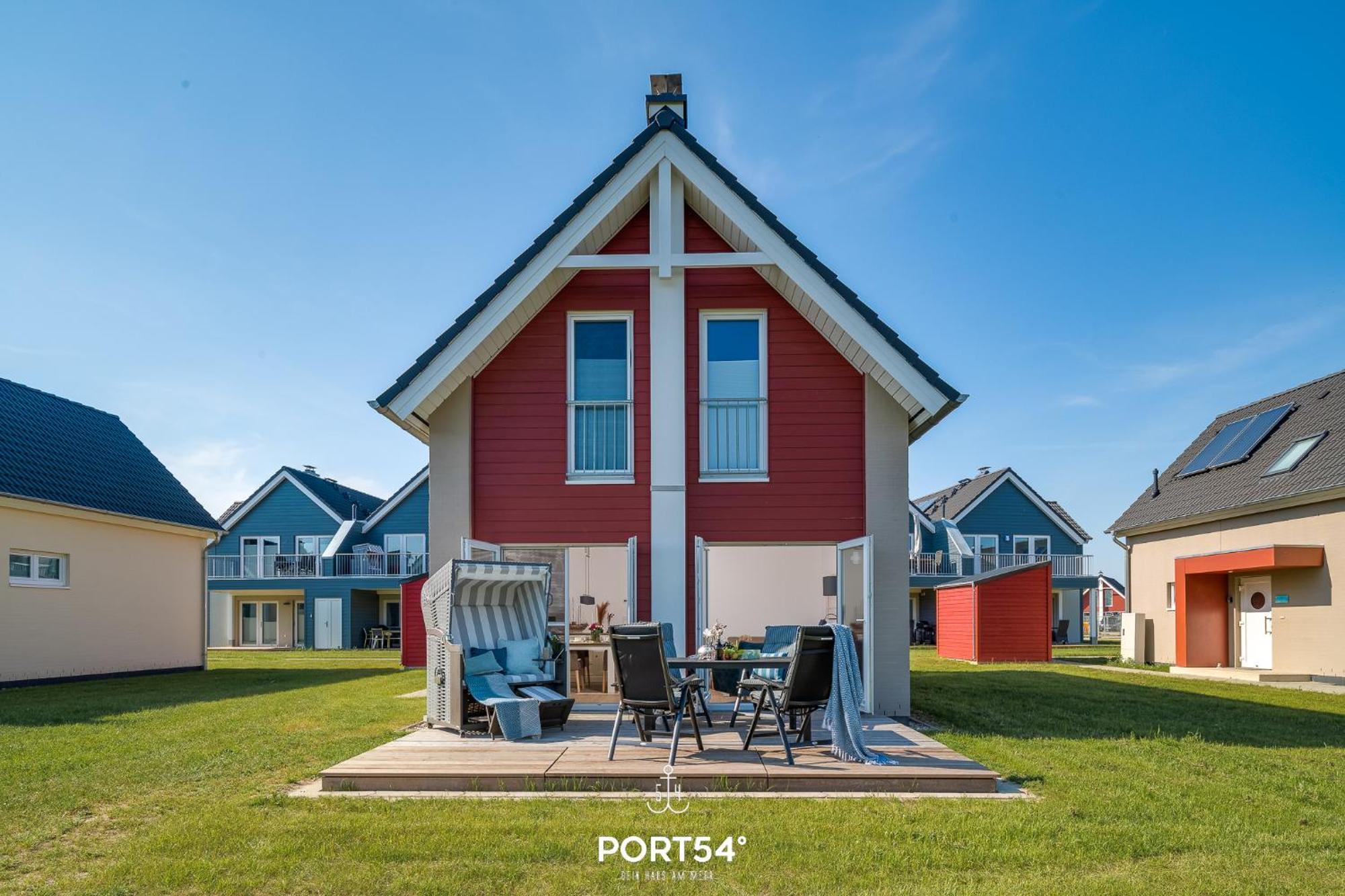 Holiday Home,1554347719:JPEG