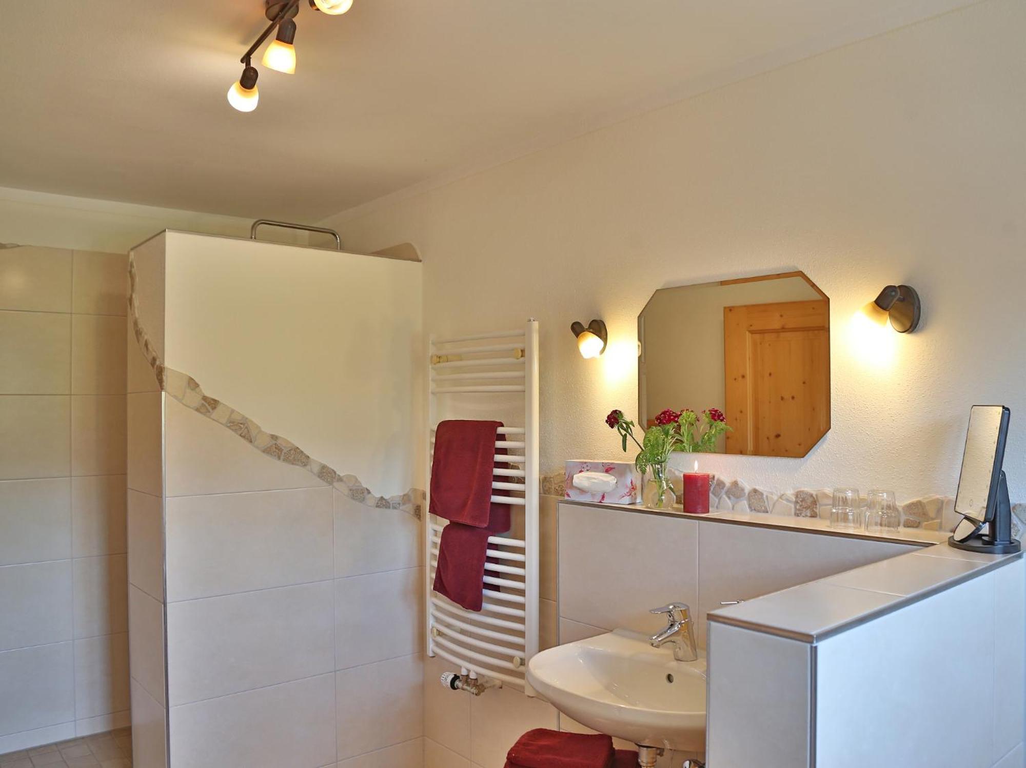 Apartment with Balcony,1561510438:JPEG