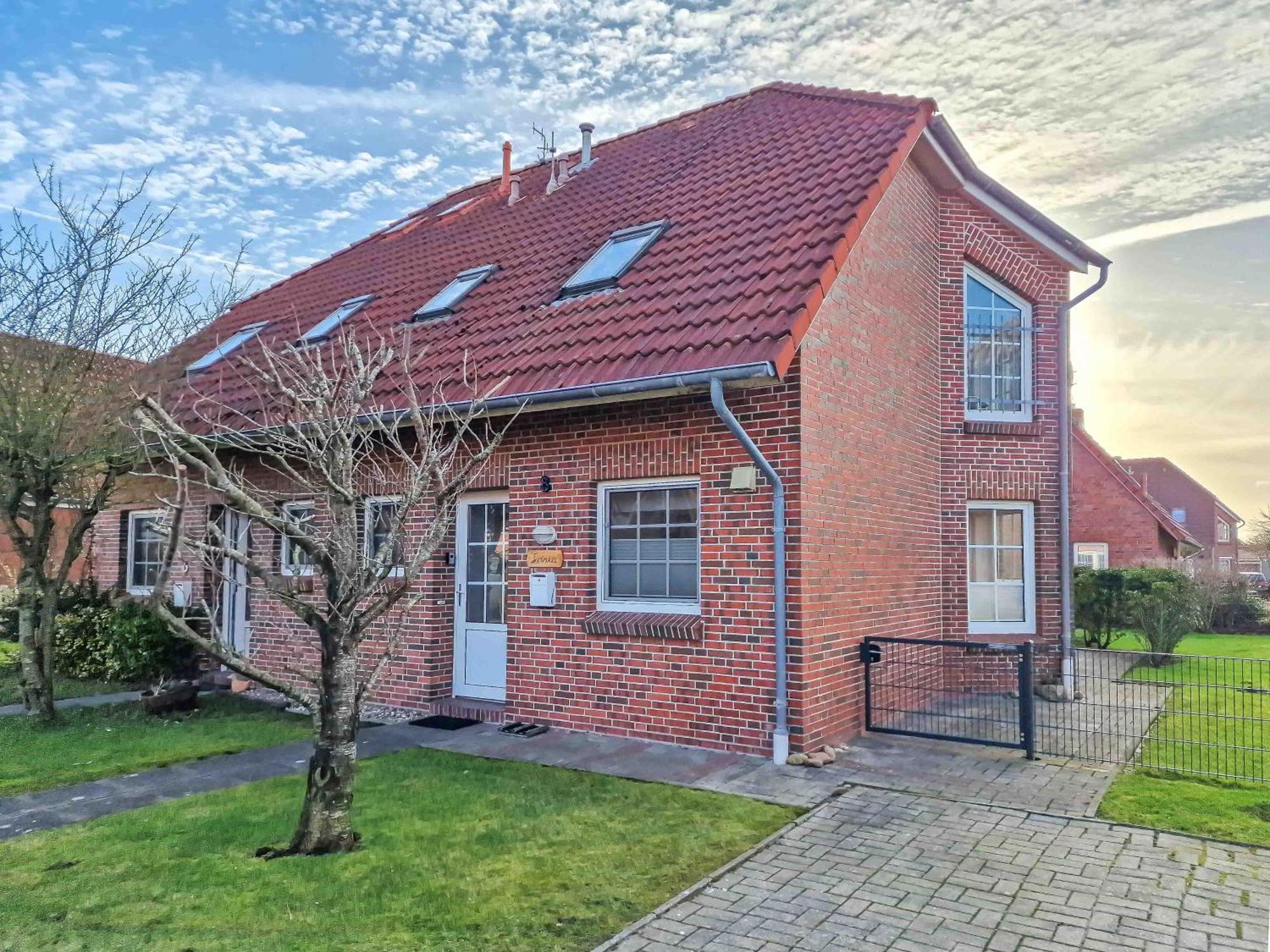Two-Bedroom House,1562064901:JPEG