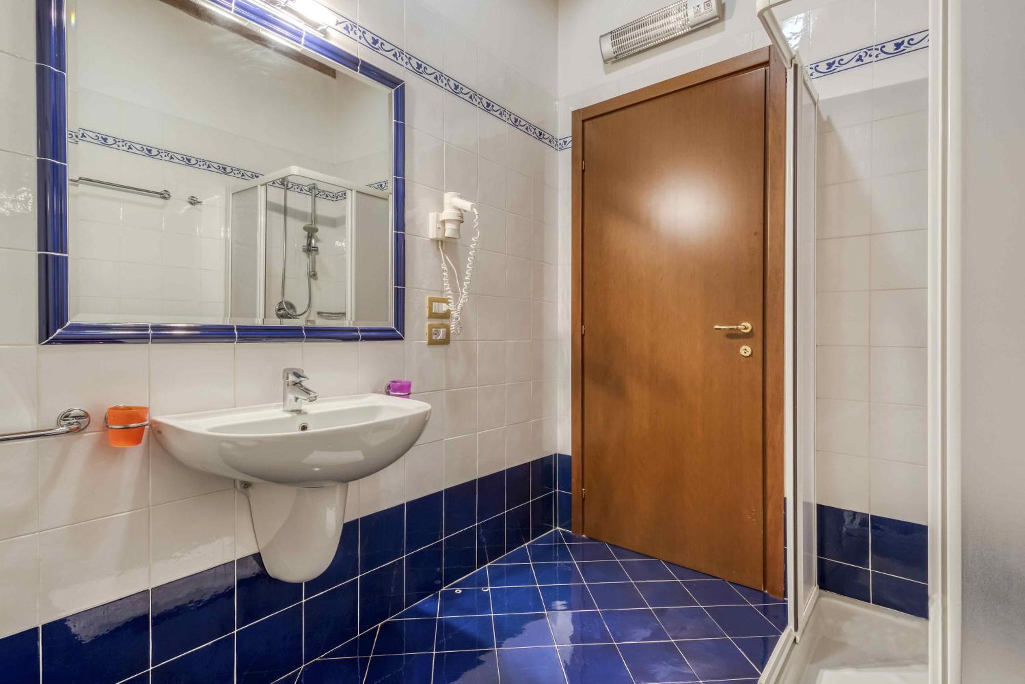 Classic Double Room,1565570737:JPEG