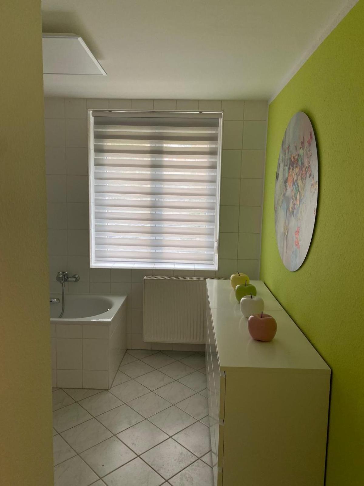 Three-Bedroom House,1566831337:JPEG