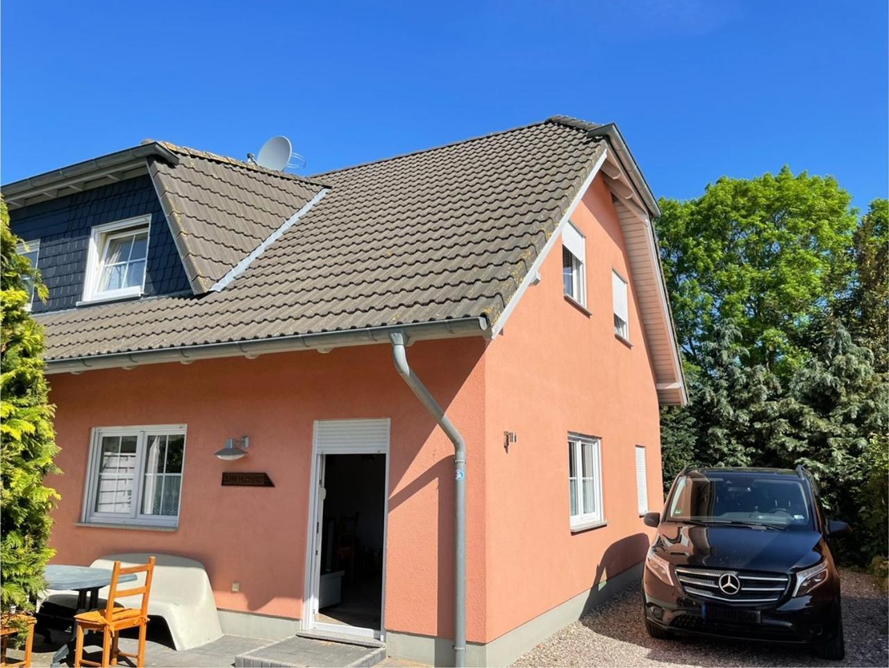 Three-Bedroom House,1568276345:JPEG