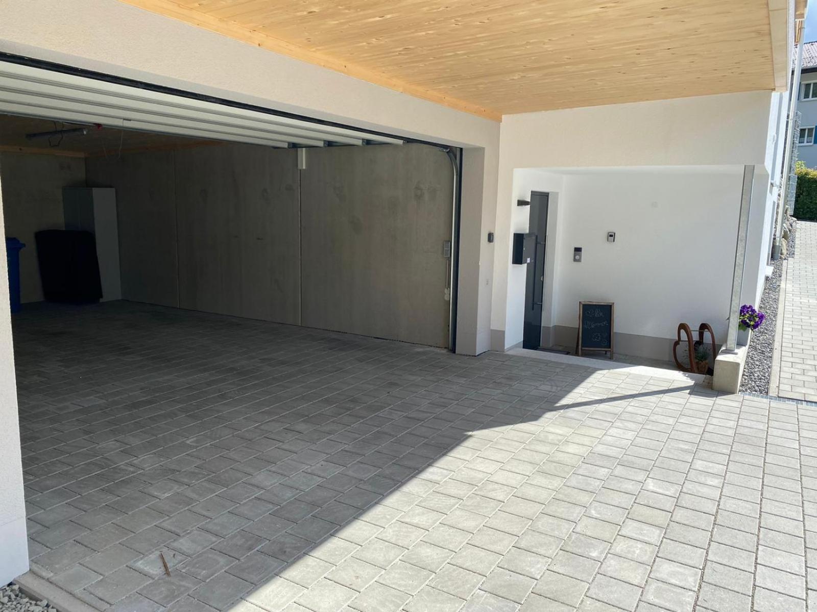Three-Bedroom House,1569039491:JPEG