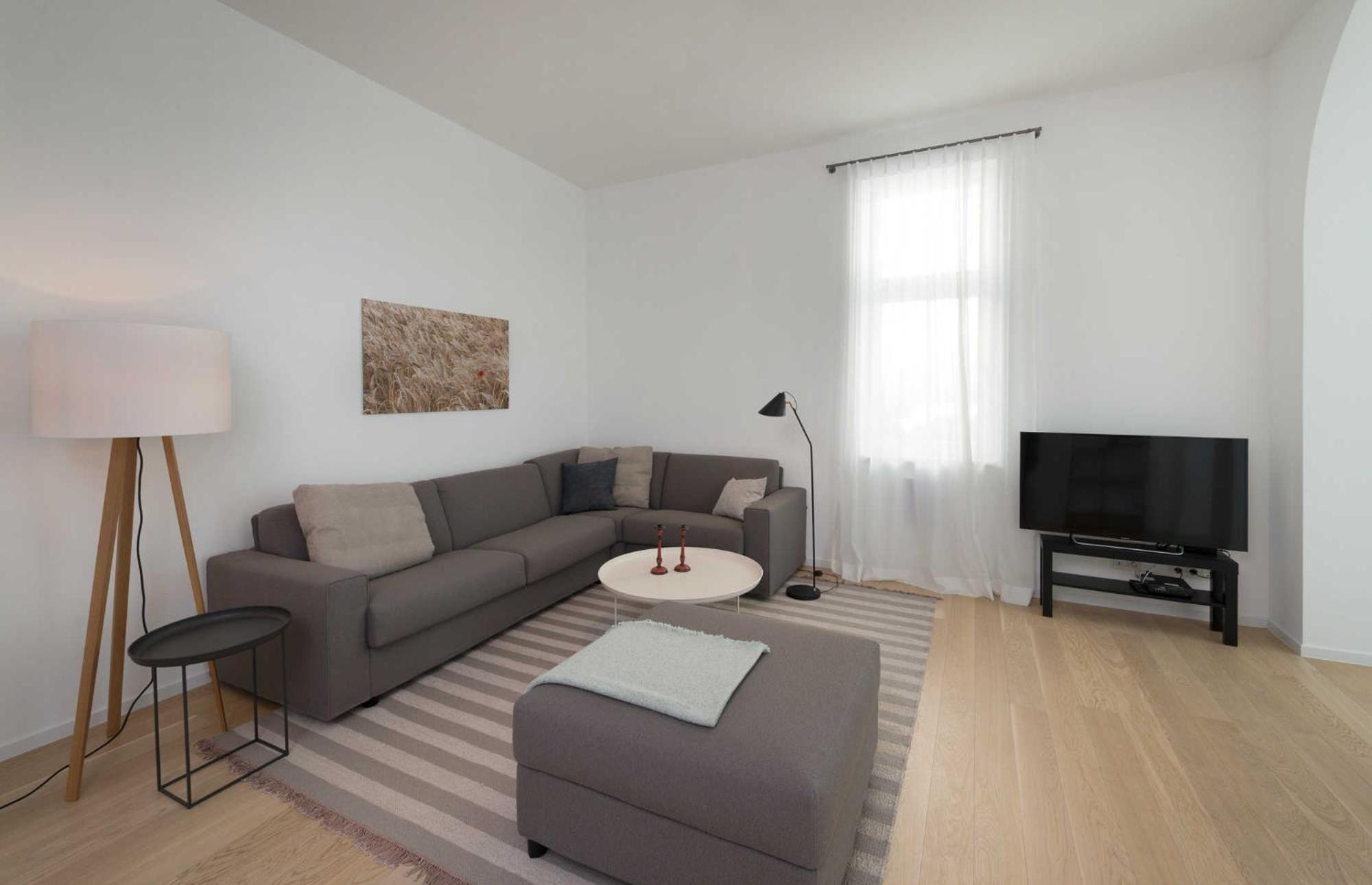Two-Bedroom Apartment Balcony Terrace,1576655210:JPEG