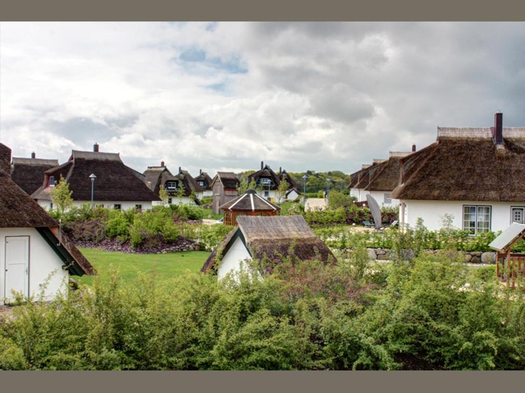 Three-Bedroom House,1577939618:JPEG