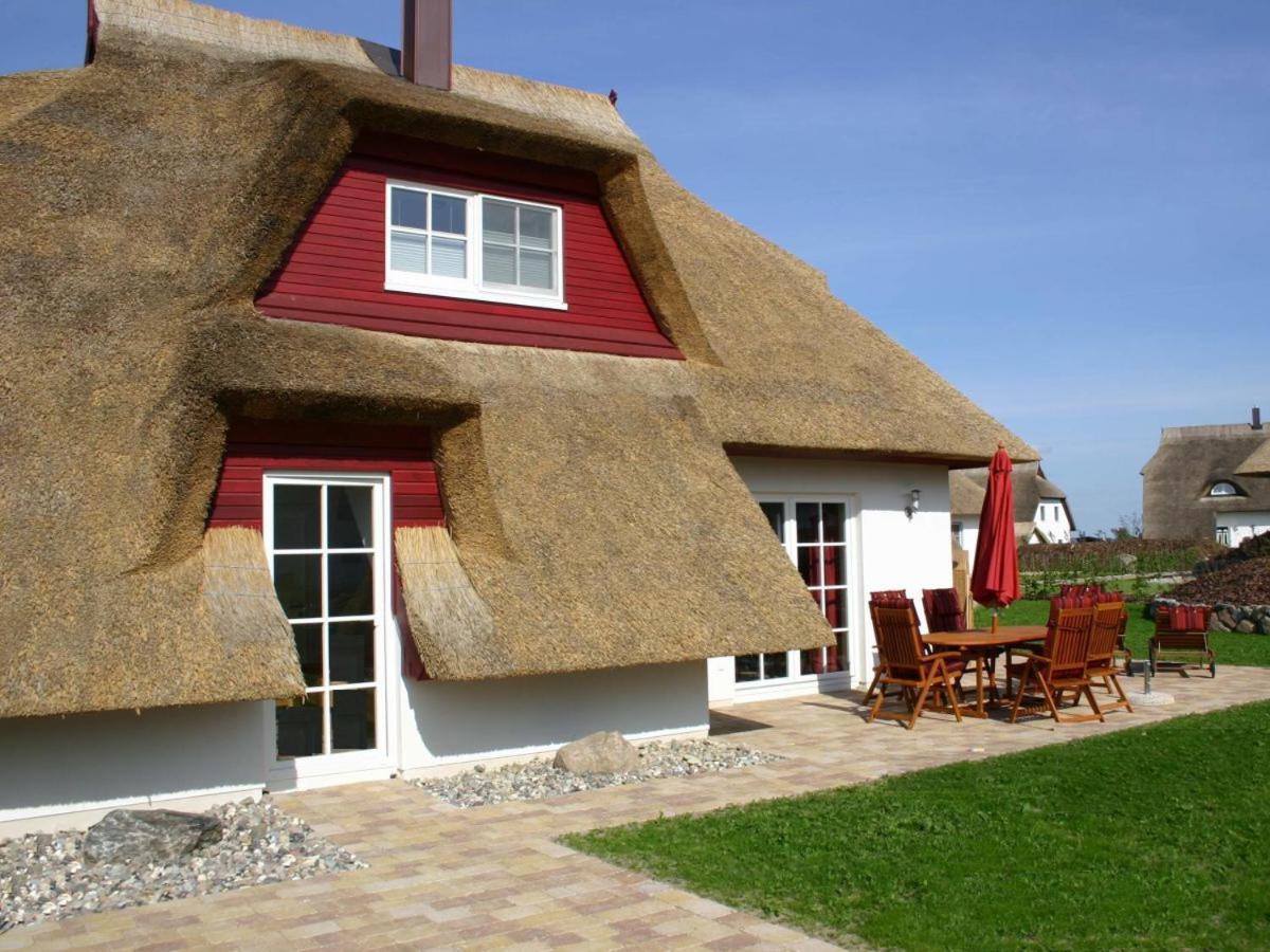 Three-Bedroom House,1577943035:JPEG