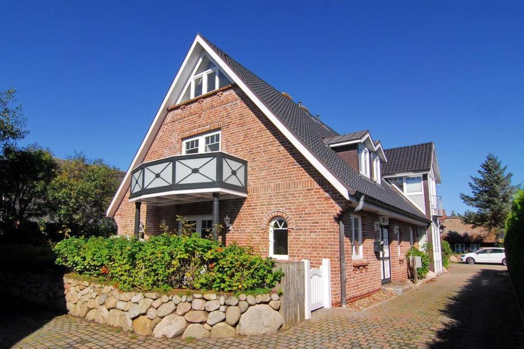 Three-Bedroom House,1696716576:JPEG
