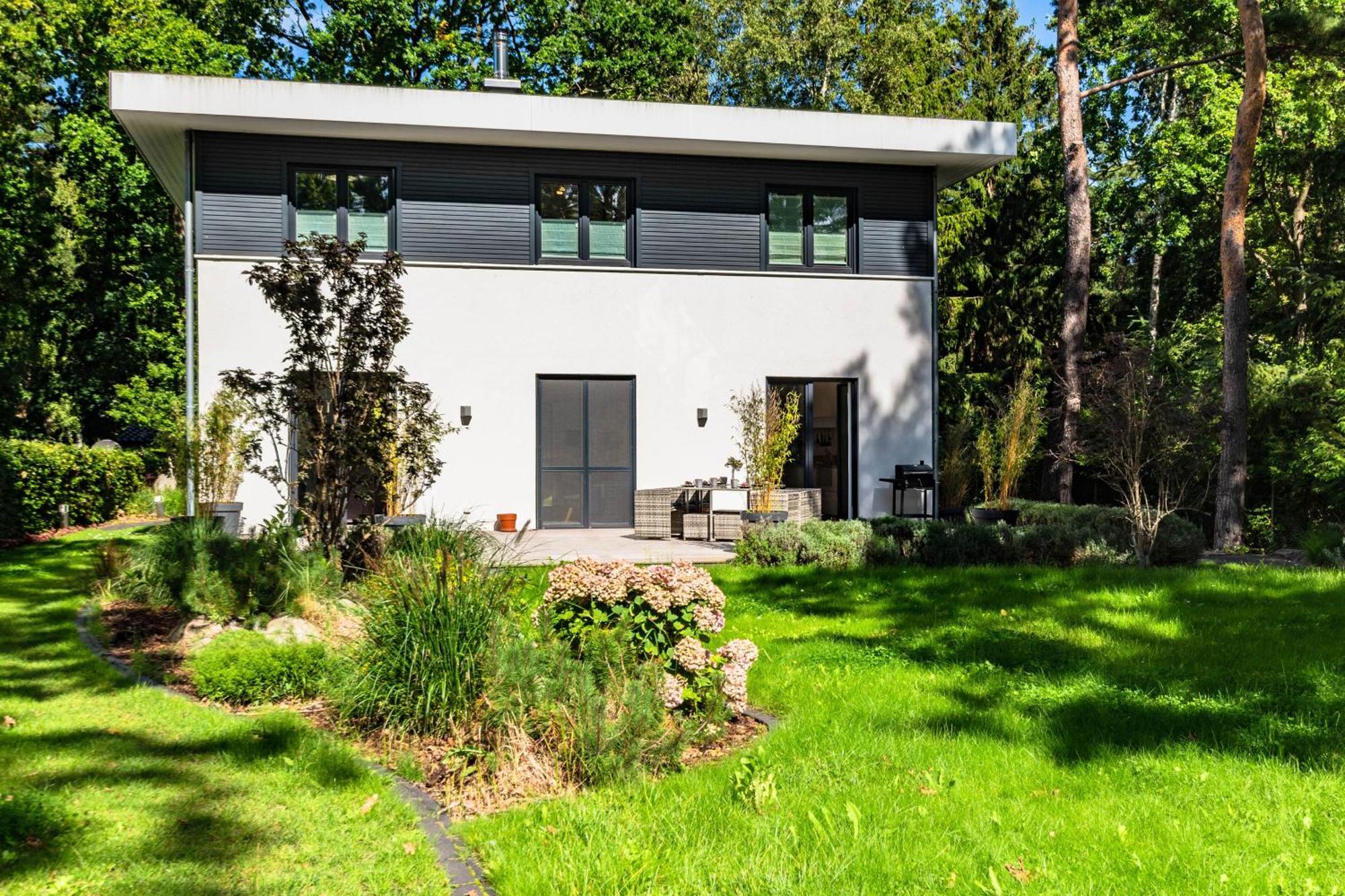 Three-Bedroom Villa,1581638493:JPEG