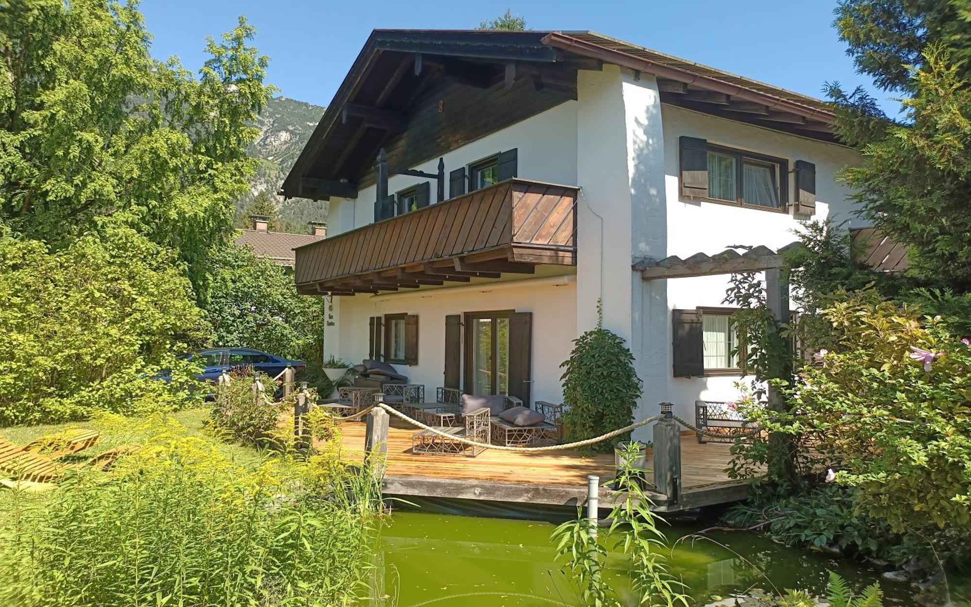 Two-Bedroom House,1586755799:JPEG