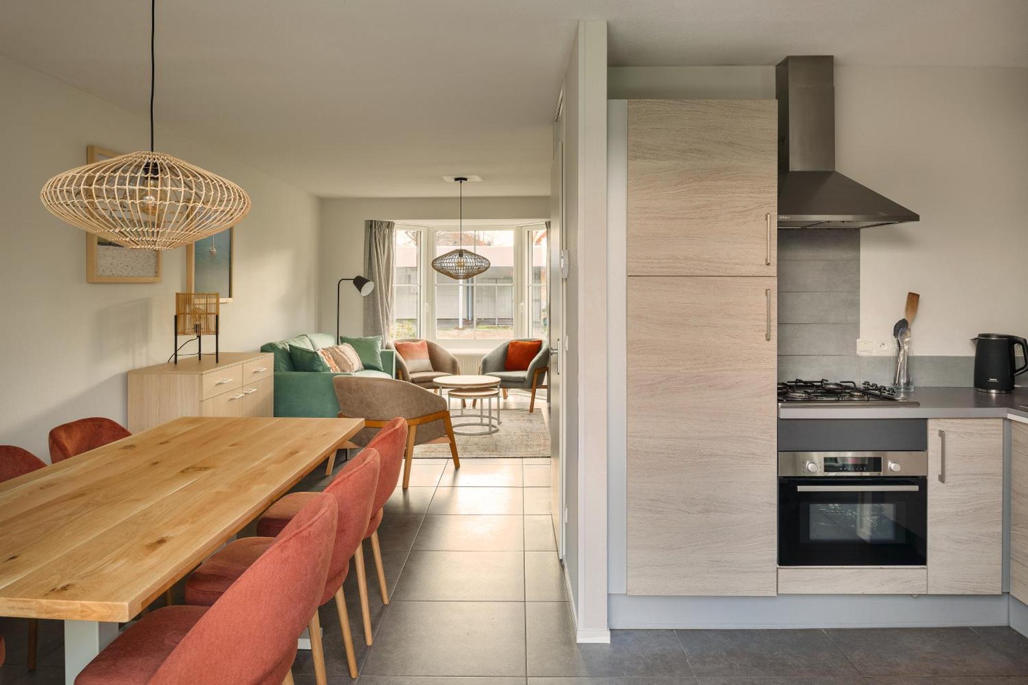 Semi-Detached Comfort Three-Bedroom House,1588135584:JPEG
