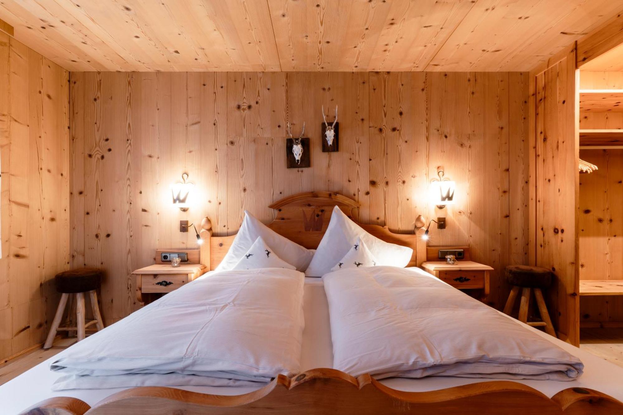 One-Bedroom Chalet,1527776848:JPEG