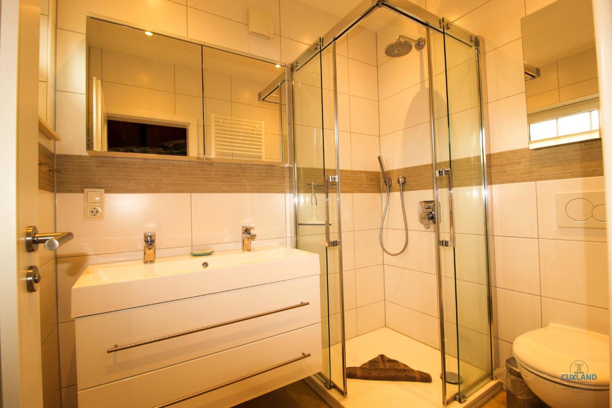 Holiday Home,1594798243:JPEG