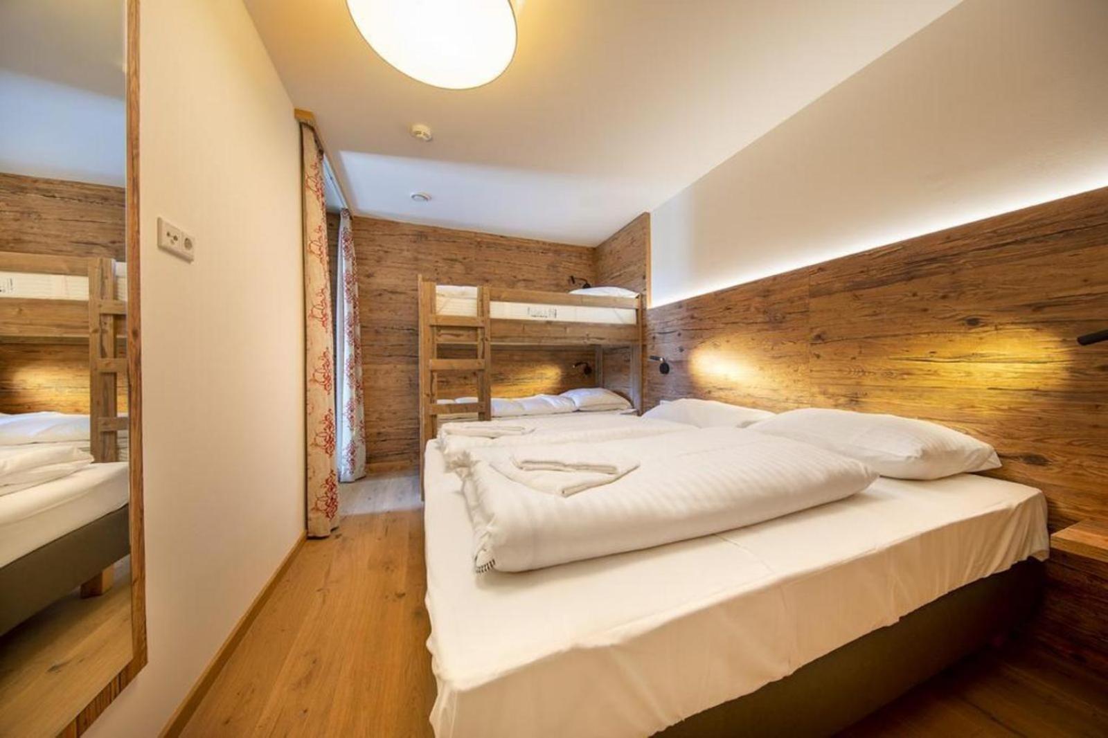 Holiday Home,1597431196:JPEG