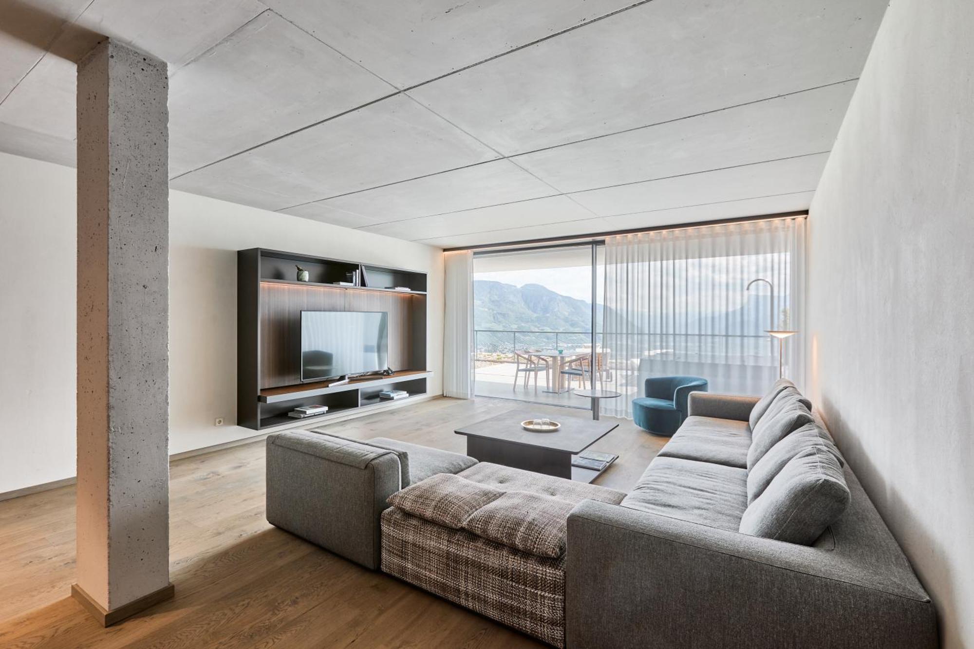 Two-Bedroom Apartment with Terrace,1598449246:JPEG