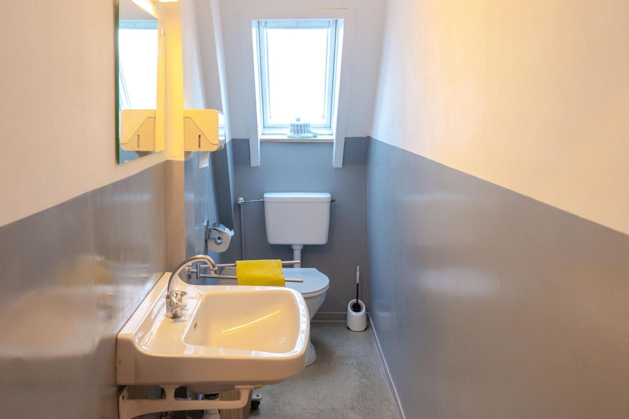 Three-Bedroom Apartment High Floor,1599255613:JPEG