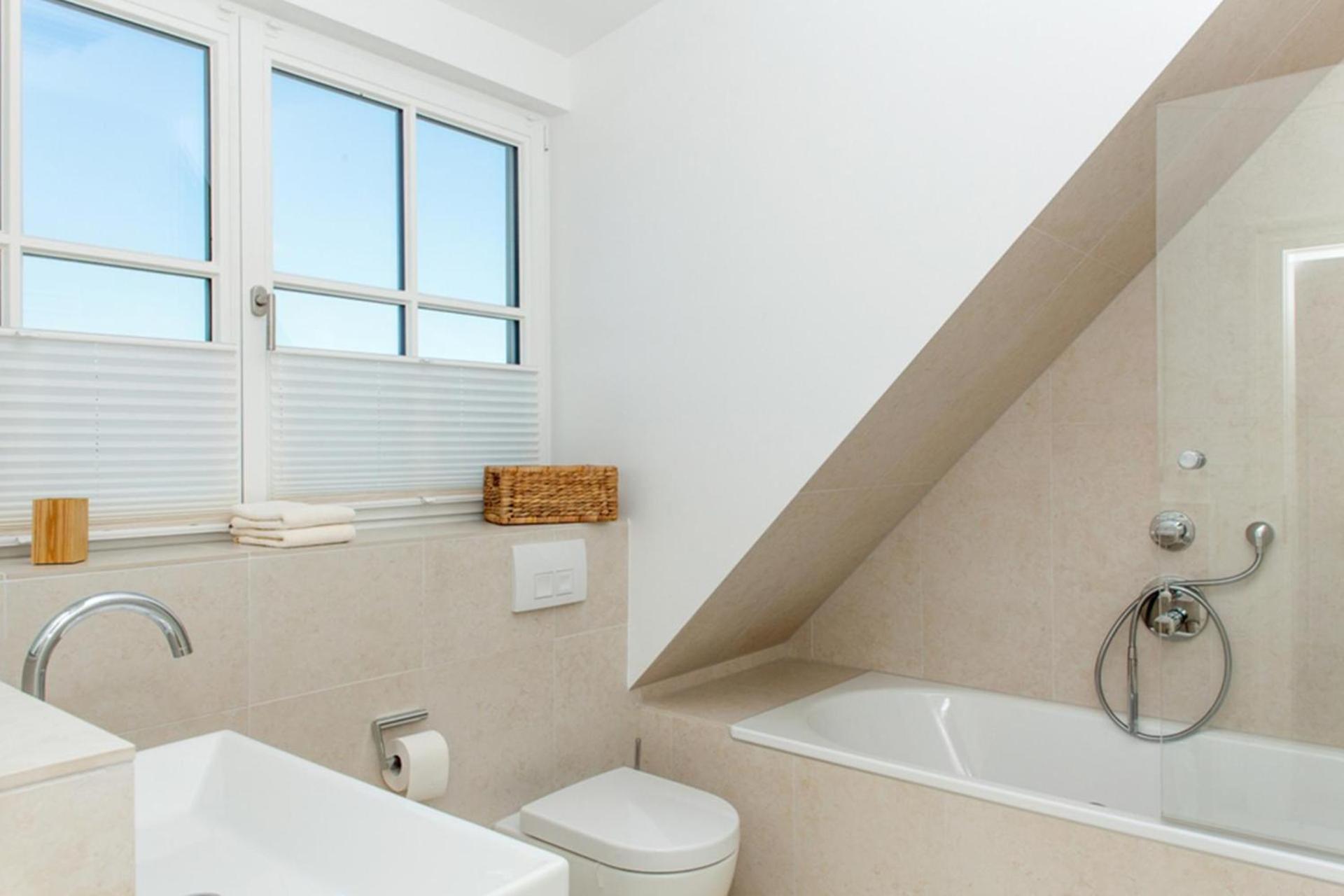 Holiday Home,1600081824:JPEG